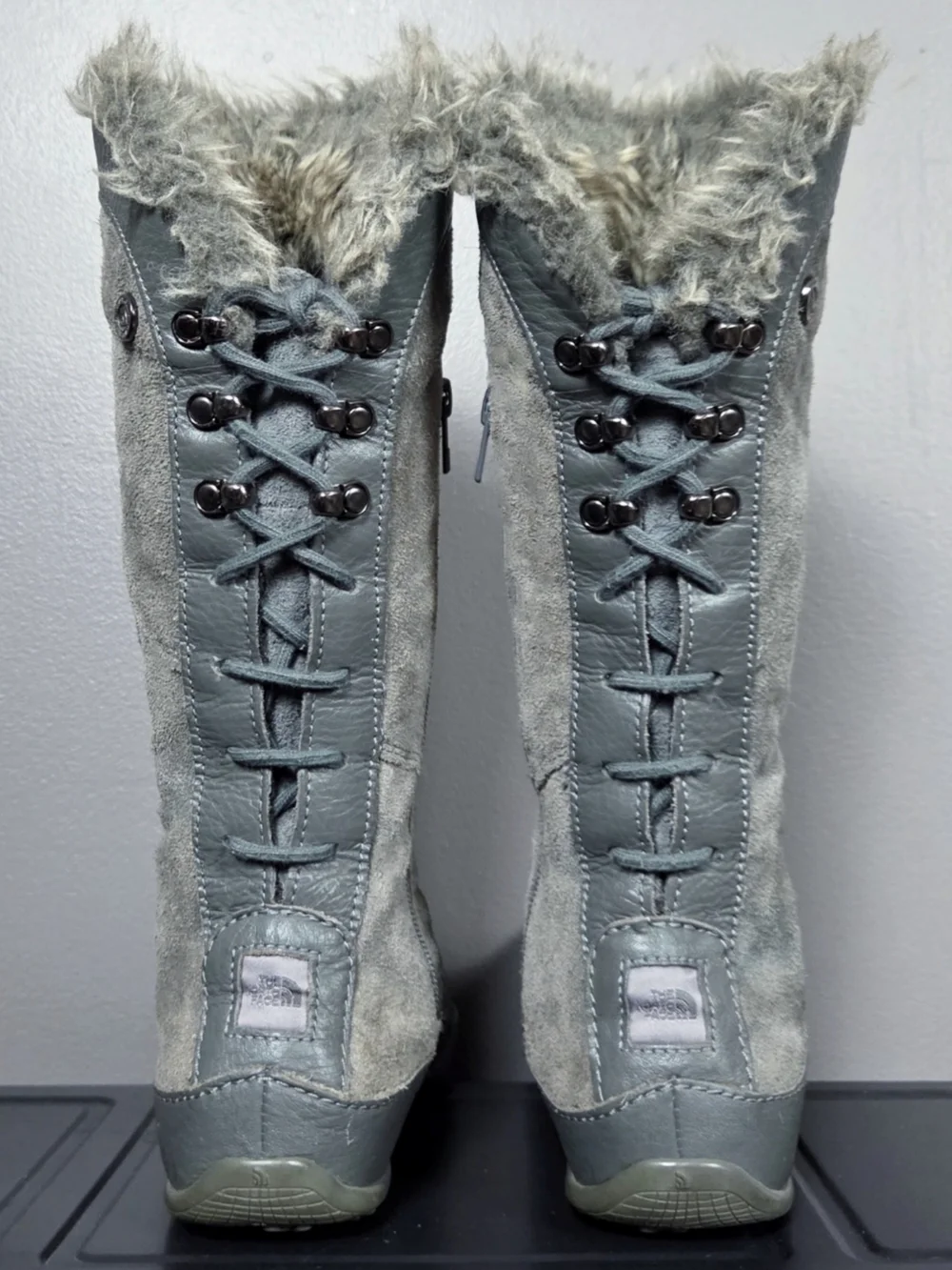 The North Face Janey Tall Moccasin Boots Waterproof Grey Suede Fur Women's 6.5